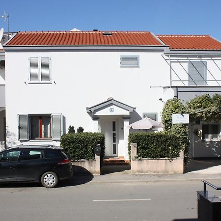 Studio Apartman Tristan 扎达尔 外观 照片