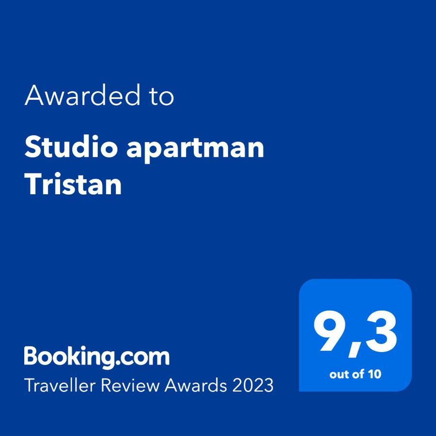 Studio Apartman Tristan 扎达尔 外观 照片