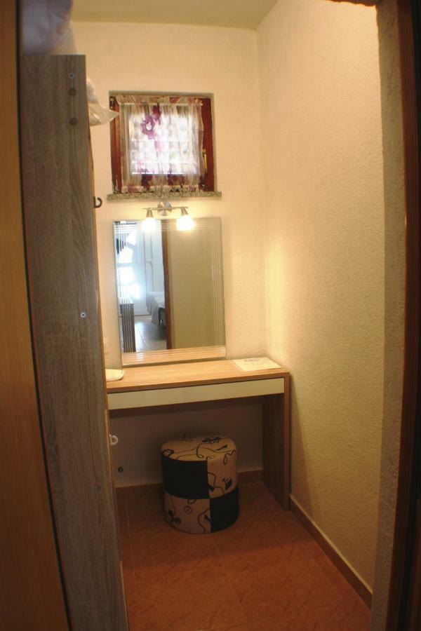 Studio Apartman Tristan 扎达尔 外观 照片